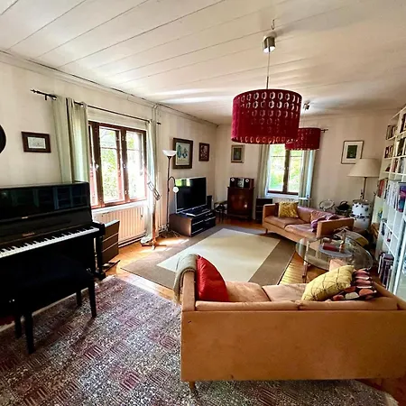 A Lovely House With A Garden In Helsinki Holiday home