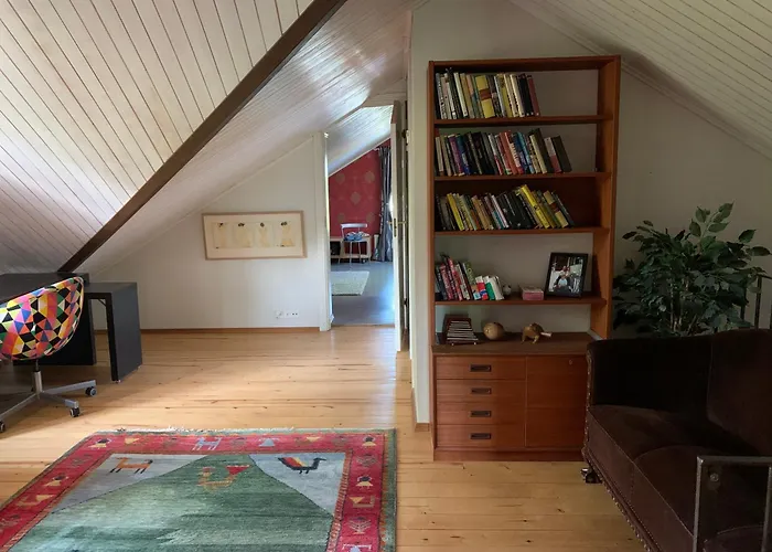 A Lovely House With A Garden In Helsinki * Siltamäki